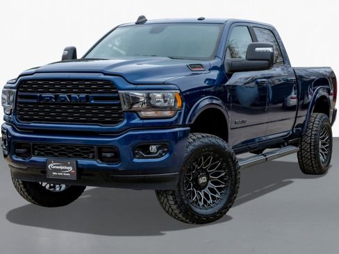 Used 2024 RAM 2500 Big Horn w/ Night Edition image 5