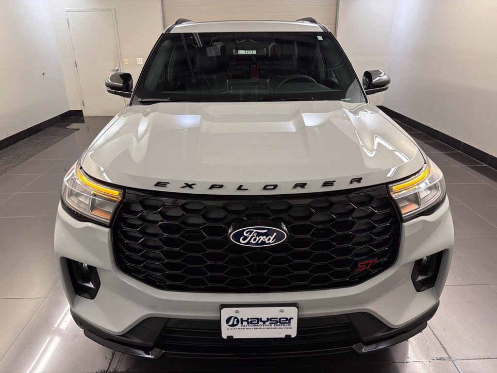 New 2027 Ford Explorer ST w/ Sun And Sound Package AWD/4WD image 2