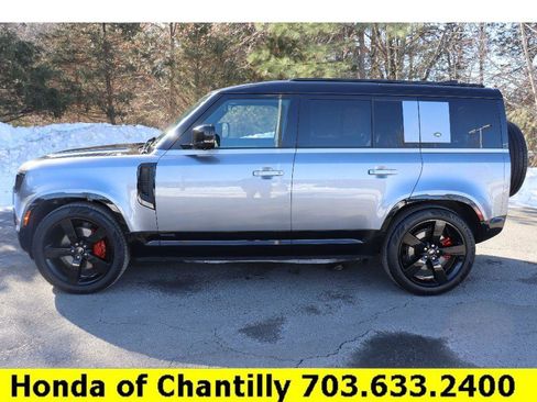 Used 2024 Land Rover Defender 110 X image 4