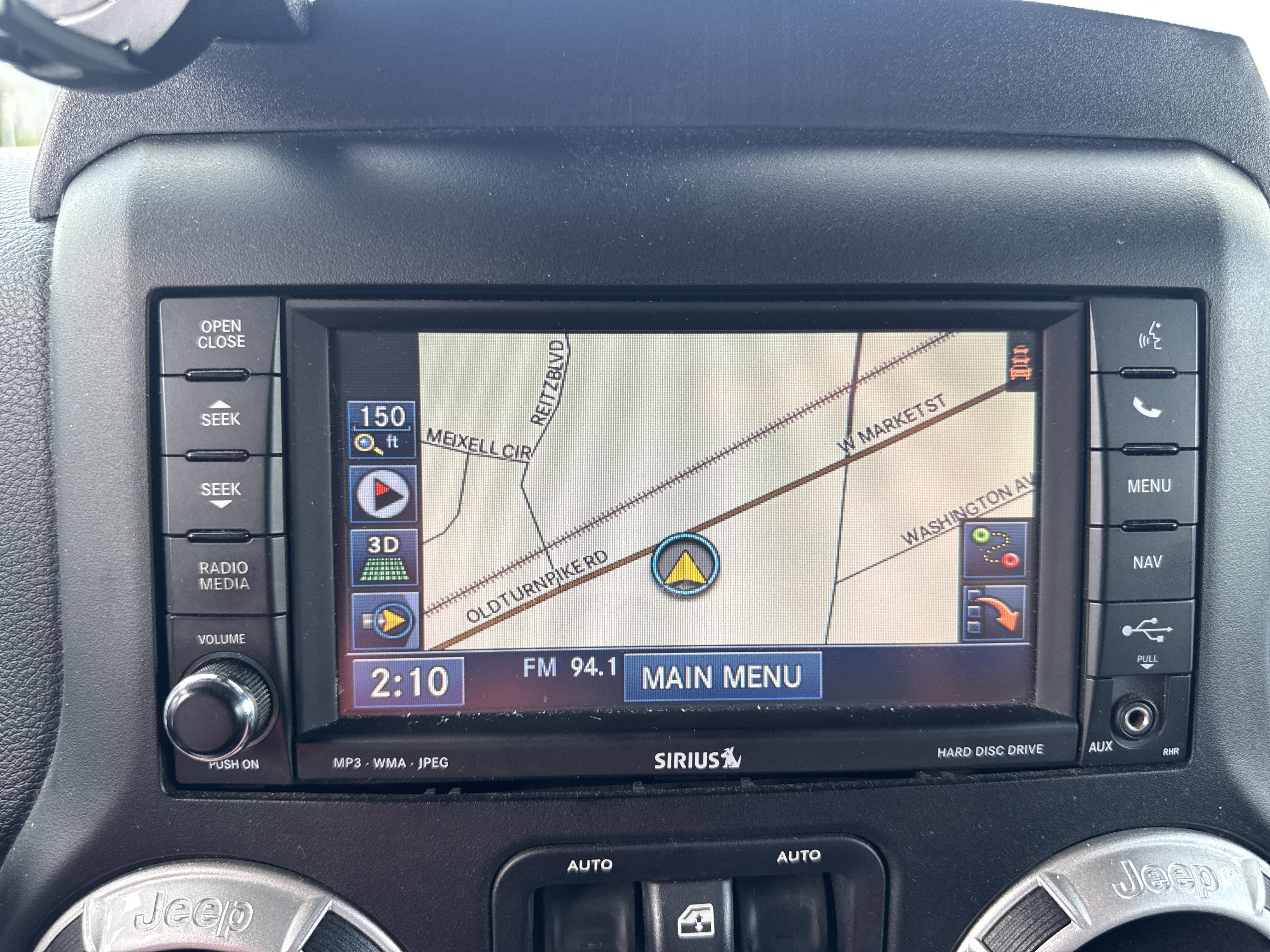 Used 2015 Jeep Wrangler Unlimited Rubicon AWD/4WD image 26