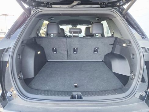 Used 2025 Chevrolet Equinox ACTIV w/ Safety and Technology Package image 10