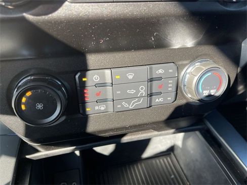 Used 2022 Ford F250 XLT w/ XLT Premium Package image 18