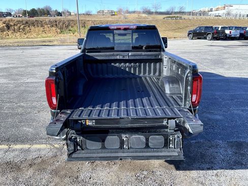 Certified 2021 GMC Sierra 3500 Denali image 24