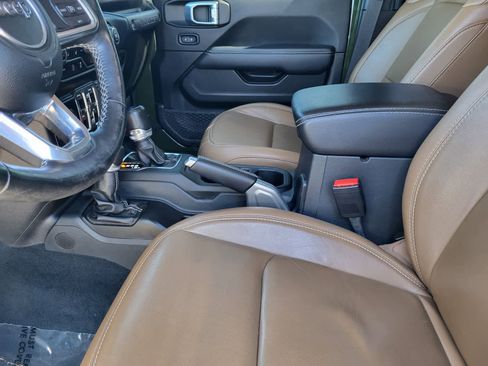 Used 2021 Jeep Wrangler Unlimited Rubicon AWD/4WD image 23