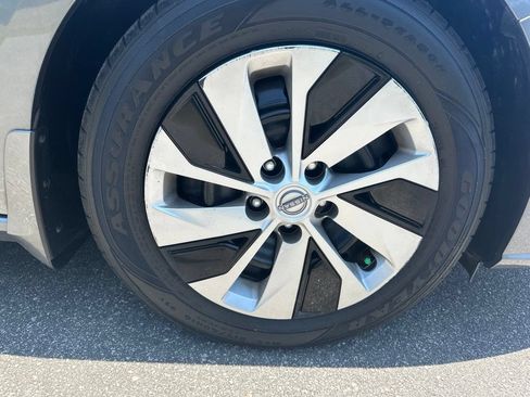 Used 2023 Nissan Altima 2.5 S FWD image 10