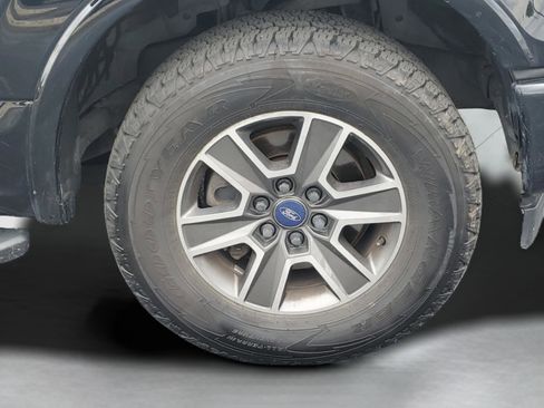 Used 2017 Ford F150 XLT w/ Equipment Group 302A Luxury AWD/4WD image 31