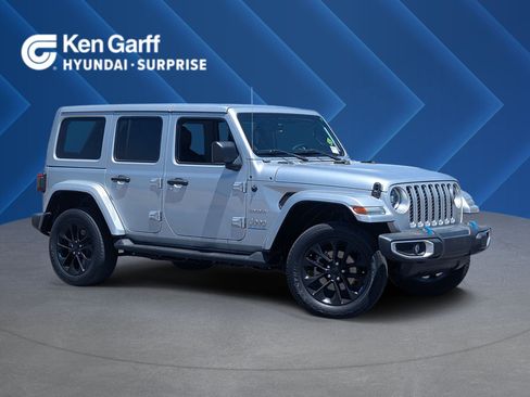 Used 2023 Jeep Wrangler Unlimited Sahara AWD/4WD image 1