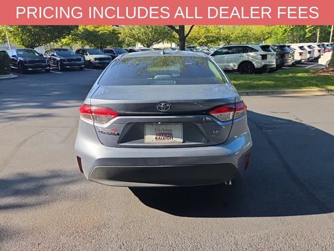 Used 2024 Toyota Corolla LE FWD image 12