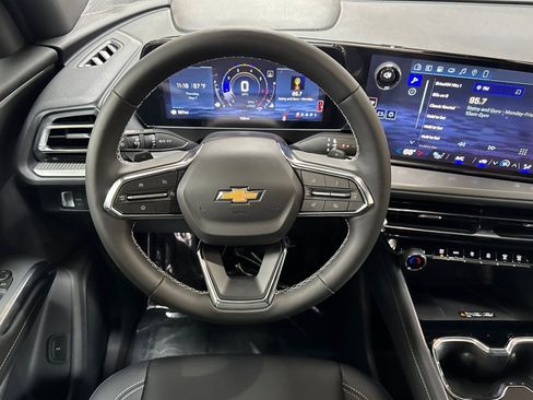 New 2026 Chevrolet Traverse LT w/ Driver Confidence Package FWD image 14