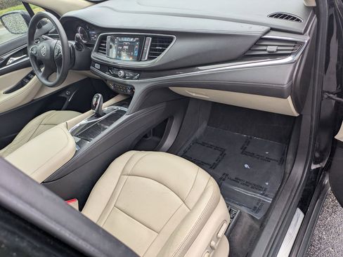 Used 2019 Buick Enclave Essence image 30