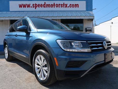 Used 2018 Volkswagen Tiguan SEL image 6