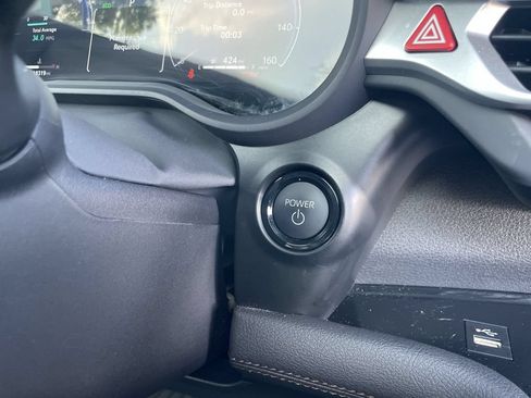 Used 2025 Toyota Sienna Limited AWD/4WD image 27