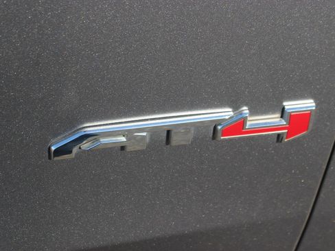 Used 2021 GMC Yukon AT4 w/ Rear Media and Nav Package AWD/4WD image 11