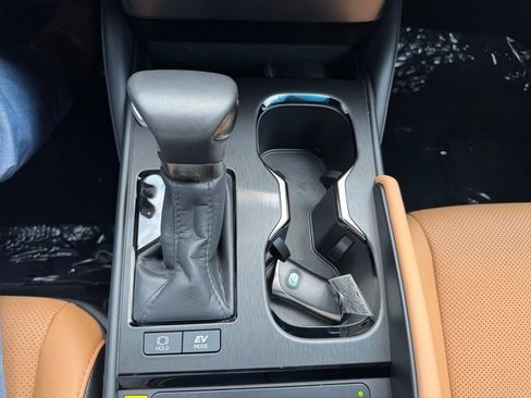 Used 2025 Lexus ES 300h F Sport FWD image 21