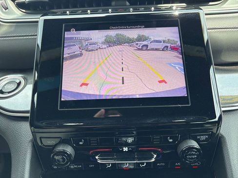 Used 2023 Jeep Grand Cherokee Altitude image 30