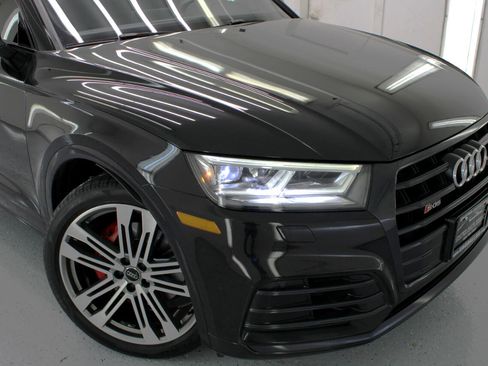 Used 2019 Audi SQ5 Premium Plus w/ Premium Plus Package image 18