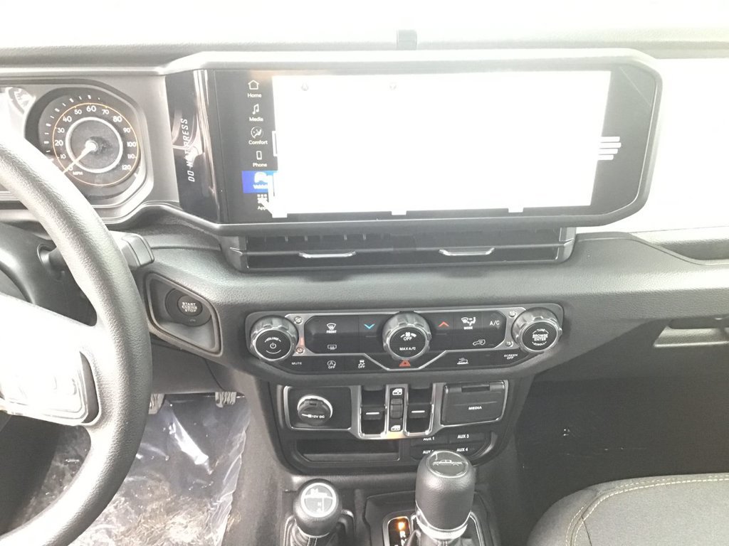 New 2025 Jeep Gladiator Sport AWD/4WD image 14