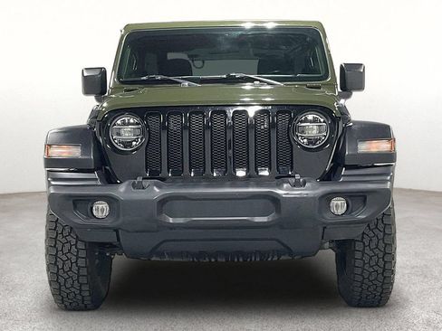 Used 2020 Jeep Wrangler Sport AWD/4WD image 4