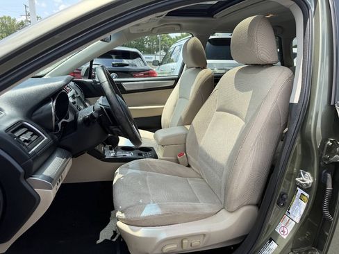 Used 2017 Subaru Outback 2.5i Premium AWD/4WD image 13