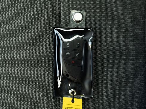 Used 2025 GMC Acadia Elevation image 44