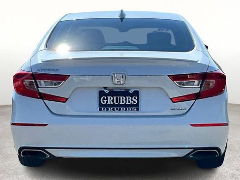 Used 2018 Honda Accord Sport image 6