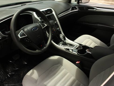 Used 2014 Ford Fusion S FWD image 13
