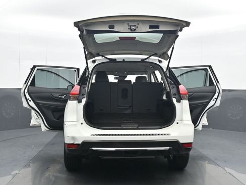 Used 2020 Nissan Rogue S w/ Special Edition Package image 25