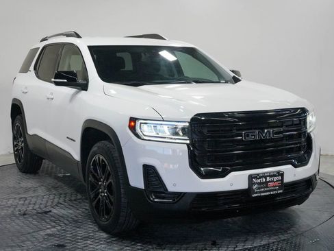 Used 2023 GMC Acadia SLE w/ Elevation Edition AWD/4WD image 3