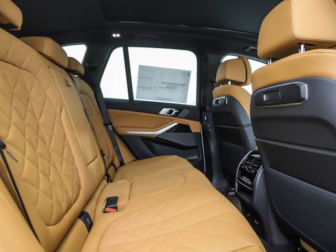 Used 2026 BMW X5 xDrive40i image 24