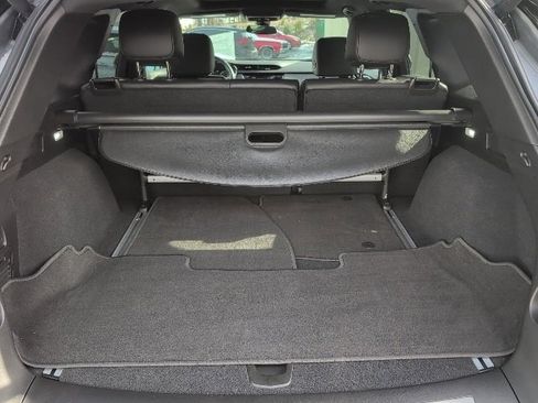 Used 2020 Cadillac XT5 Premium Luxury image 16