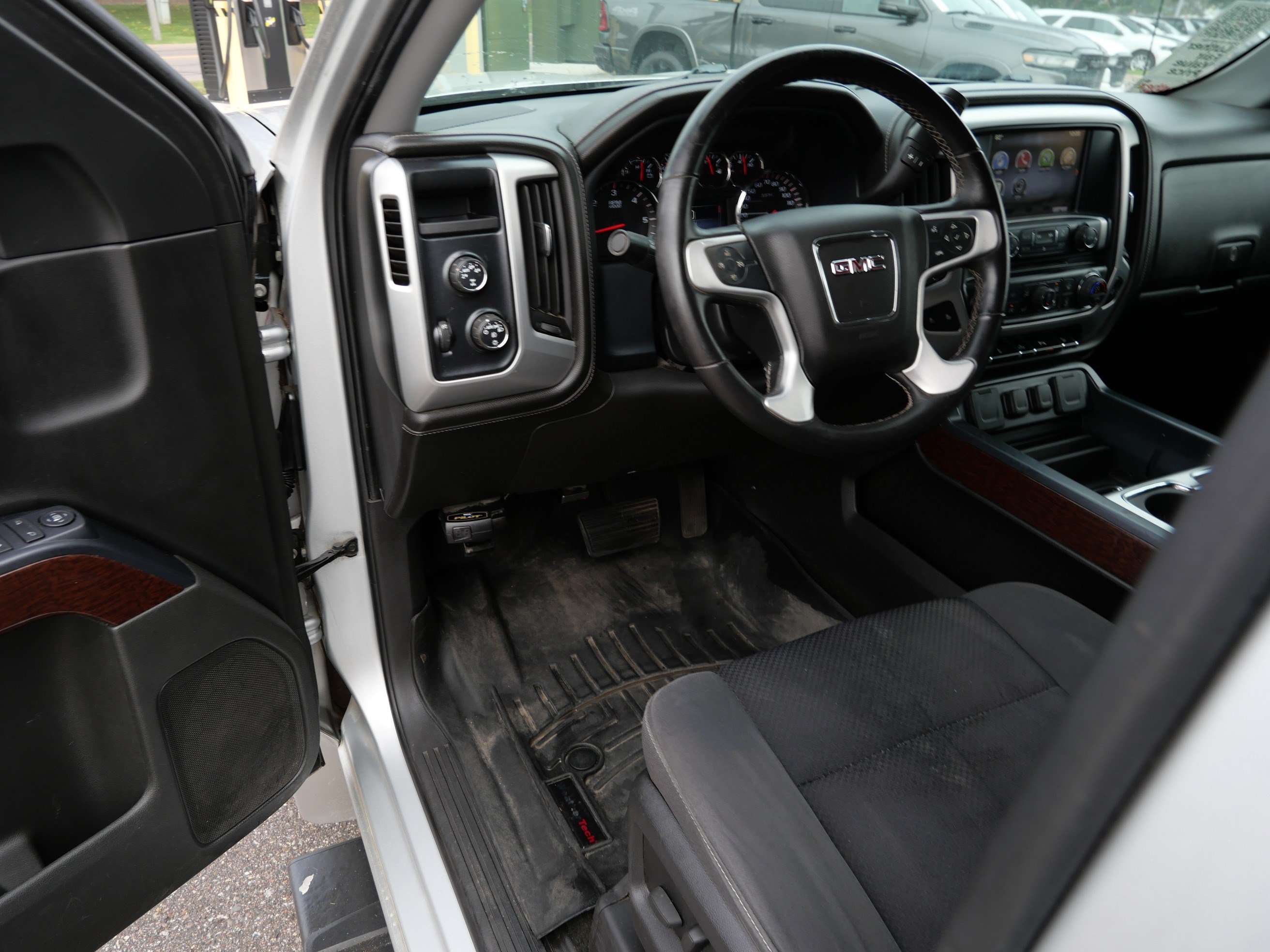 Used 2014 GMC Sierra 1500 SLE w/ SLE Value Package AWD/4WD image 20