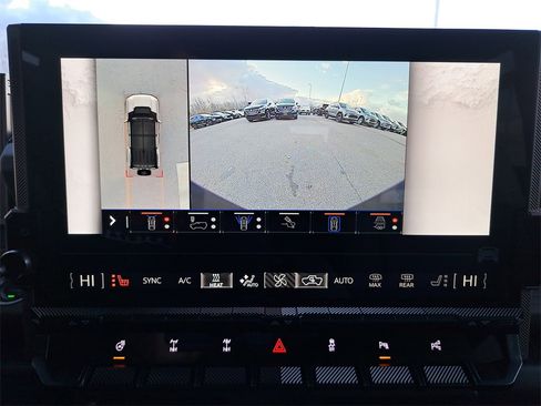 New 2025 GMC Hummer EV 2X w/ Extreme Off-Road Package image 33