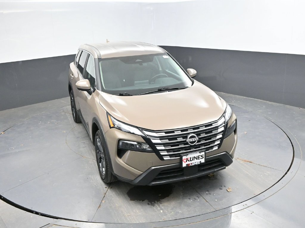 Used 2025 Nissan Rogue SV AWD/4WD image 21