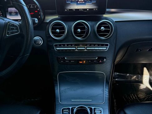 Used 2017 Mercedes-Benz GLC 300 image 29