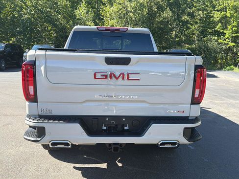 New 2026 GMC Sierra 1500 AT4 w/ AT4 Premium Package AWD/4WD image 4