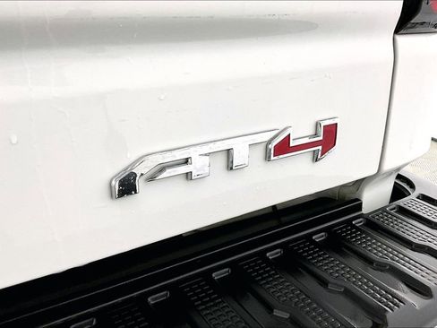 Used 2022 GMC Sierra 1500 AT4 w/ AT4 Premium Package image 14