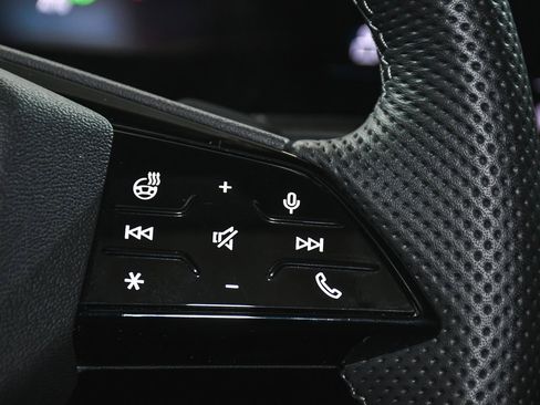 Used 2025 Audi S6 e-tron Prestige w/ 21" Black Optic Package image 45