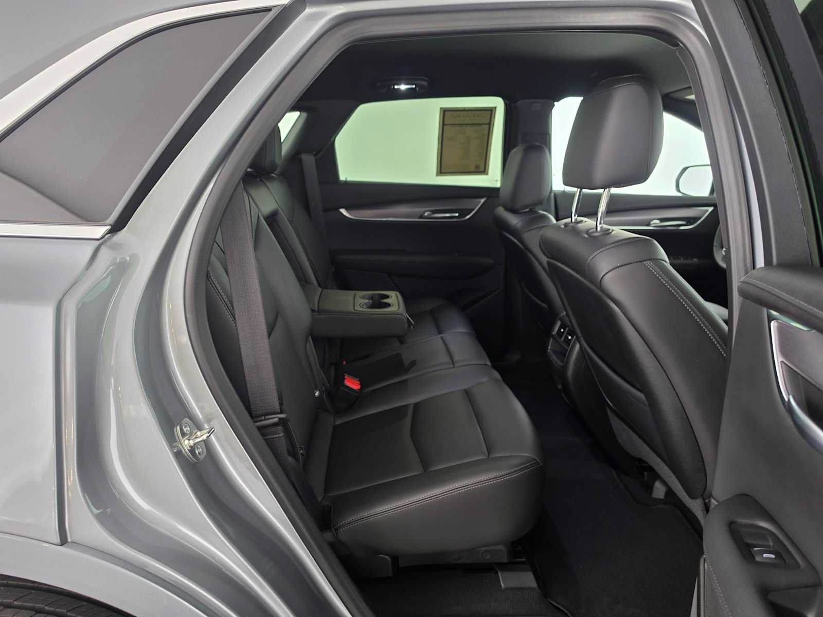 Used 2026 Cadillac XT5 Luxury w/ LPO, Floor Liner Package AWD/4WD image 12