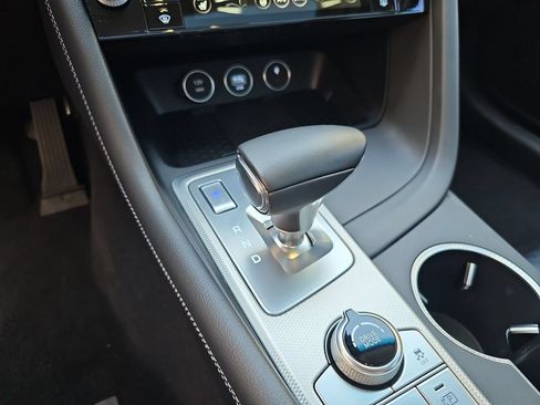 Certified 2026 Genesis G70 2.5T Prestige RWD image 21