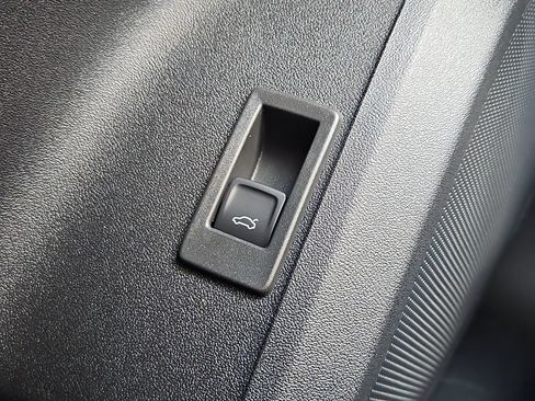 New 2026 Audi SQ5 Premium Plus AWD/4WD image 16