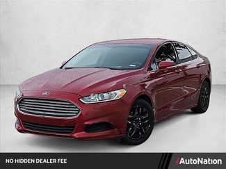 Used 2016 Ford Fusion SE FWD video 1