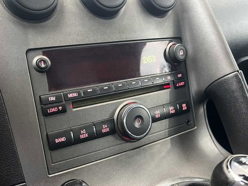 Used 2008 Pontiac Solstice GXP w/ Premium Package image 5