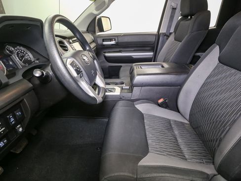 Used 2016 Toyota Tundra SR5 image 37