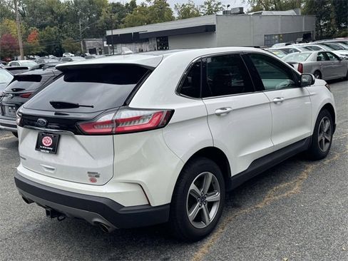 Used 2020 Ford Edge SEL w/ Cold Weather Package image 5
