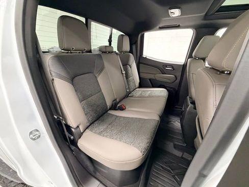 Certified 2024 Chevrolet Colorado ZR2 w/ Technology Package image 30