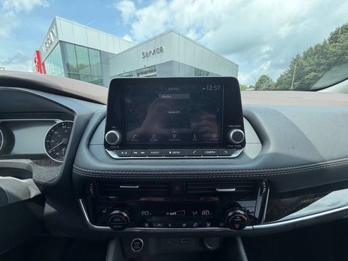 Certified 2023 Nissan Rogue SL AWD/4WD image 9