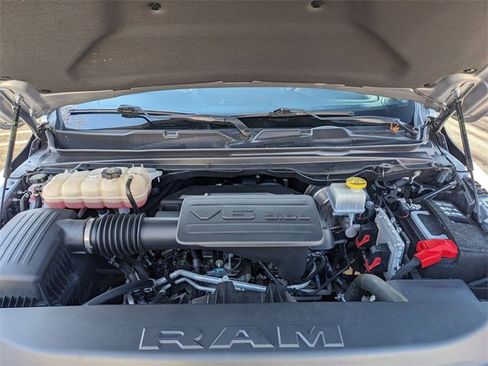 Certified 2022 RAM 1500 Big Horn image 33