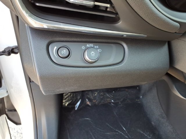 New 2026 Buick Envista Sport Touring w/ Convenience I Package FWD image 28