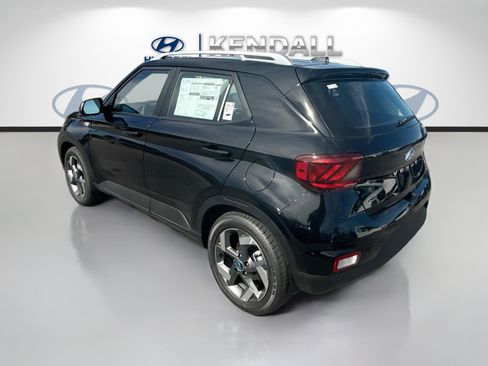 New 2026 Hyundai Venue SEL FWD image 4
