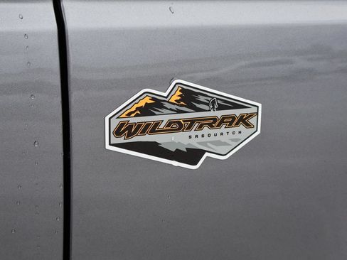 Used 2024 Ford Bronco Wildtrak AWD/4WD image 9